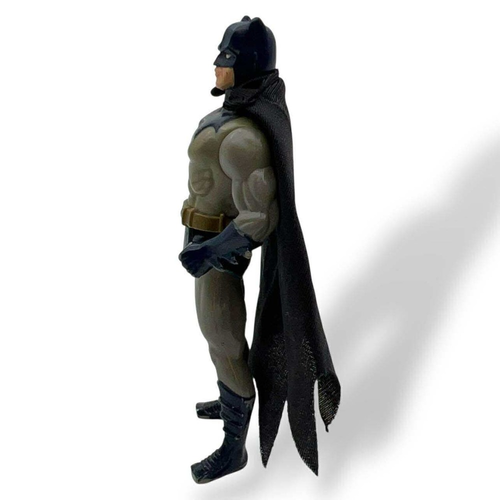 DC‎ Comics Batman Action Figure Vintage 1990s Gray Blue Suit Cloth Cape - Picture 3 of 12